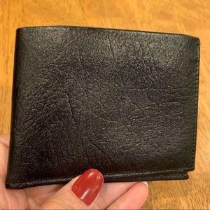 NWOT Swank Genuine Cowhide Black‎ Leather Bifold Wallet